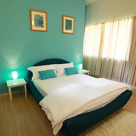 Chymes Hotel Танджунг-Бунга Экстерьер фото